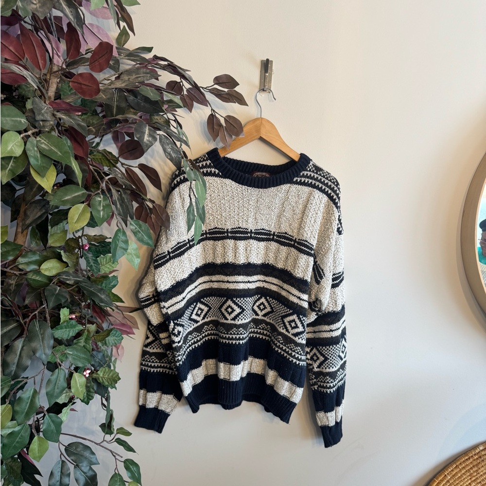 Unique Vintage Black and Cream Patterned Sweater
